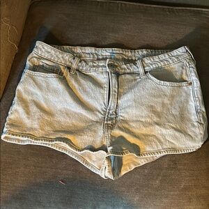 Old Navy light washJean Shorts Casual Style